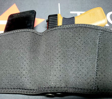 Load image into Gallery viewer, SMALL UNIVERSAL BELLY BAND OPTIC GUN HOLSTER FITS small to large shirt size